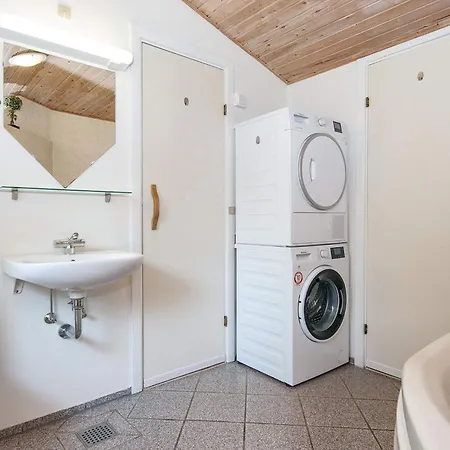 8 Person In Ringk Bing Norby (Ringkobing-Skjern)
